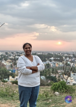 Dhivyameena